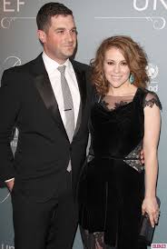 Alyssa-Milano-and-husband-David-Bugliari