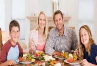 Top 10 Reasons to Eat Family Dinner Together