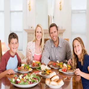 Top 10 Reasons to Eat Family Dinner Together